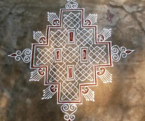 Rangoli: Sikku kolam  