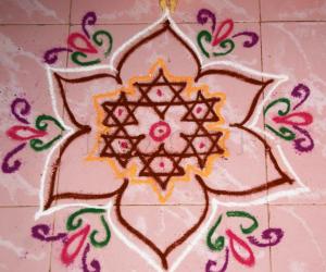 Rangoli: Star kolam