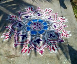 Freehand rangoli