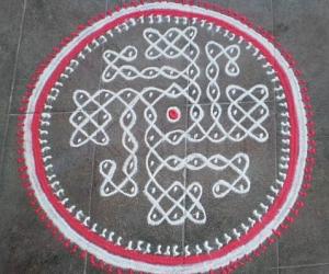 Dotted kolam