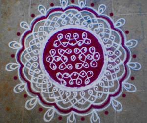 Dotted kolam