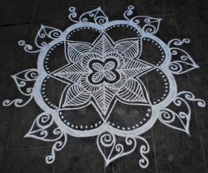 Freehand rangoli