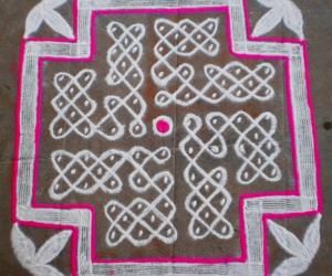 Dotted kolam