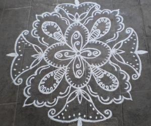 Freehand rangoli