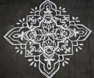 Rangoli: Dotted kolam