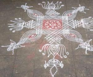  Padikolam