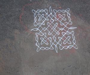 Rangoli: Sikku Kolam