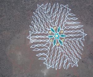 Rangoli: Sikku kolam