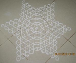 Rangoli: Margazhi Kolam