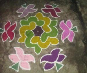 flower kolam