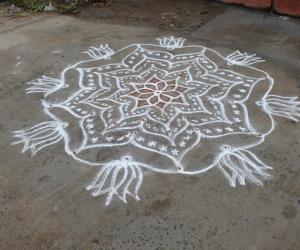 Aadi velli Kolam