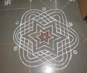 Rangoli: Star kolam