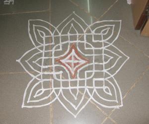 Rangoli: Dotted maakolam