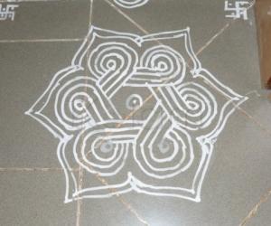 Rangoli: Maakolam