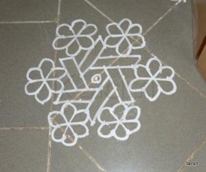 Rangoli: Daily flat kolam