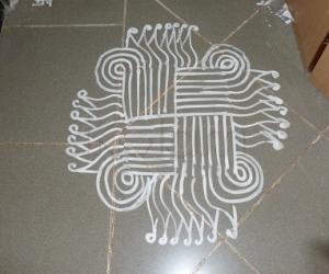 Aadi velli kolam