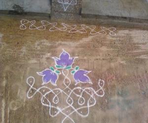 Rangoli: dotted small kolam