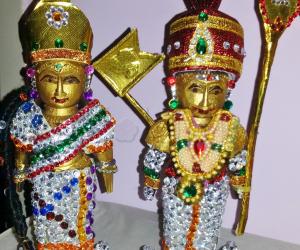 Marapachi Murugan with Deivayanai 