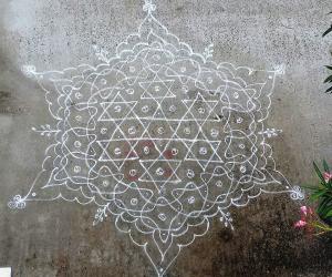 Margazhi kolam 7