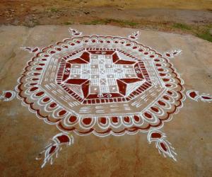 Rangoli: Aadi peruku rangoli