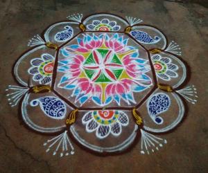 Rangoli: Margazhli kolam