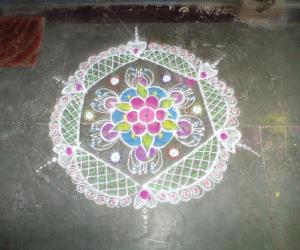 Rangoli: Margazhi kolam