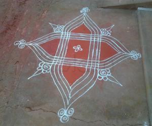 Rangoli: Traditional rangoli