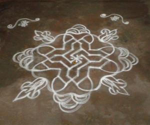 swastik kolam