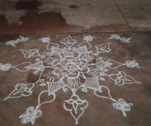 freehand rangoli