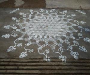 Freehand rangoli