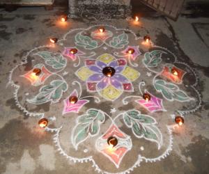 Rangoli: Karthigai deepam.