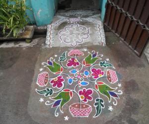 Poo Thotti Kolam.