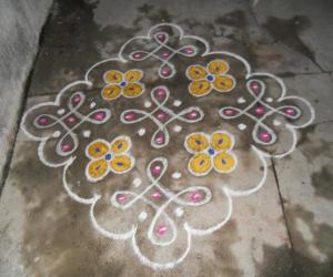 Chikku & flower kolam, Very simple.