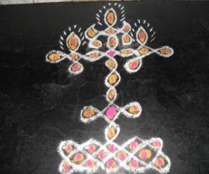 Rangoli: Chikku kuthu villakku.