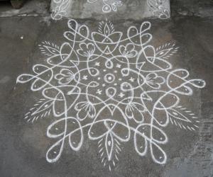 Aadi velli  star chikku cum deepam kolam. Newly created.