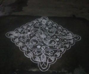 Rangoli: Rev's new  kolam creation.