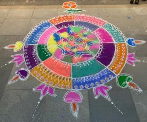 Freehand rangoli