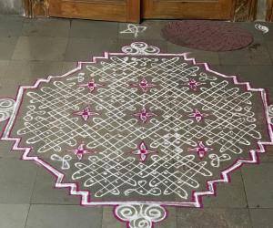 Margazhi chikku kolam