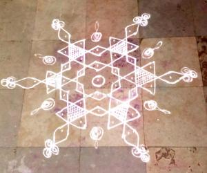 Simple Thai kolam 