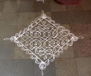 Tuesday kolam