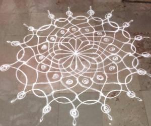 freehand kolam