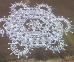 akshaya trithia kolam 2