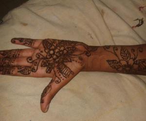 dd mehendi design