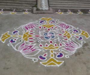 akshaya tirithia kolam