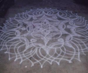 DD star kolam