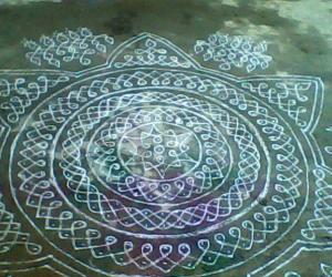 spiral chikku kolam