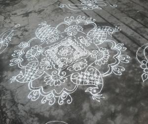 Freehand kolam