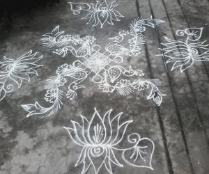 Simple daily kolam