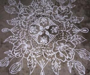 Roses rangoli