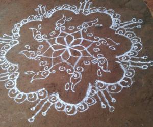 Free hand Simple Rangoli